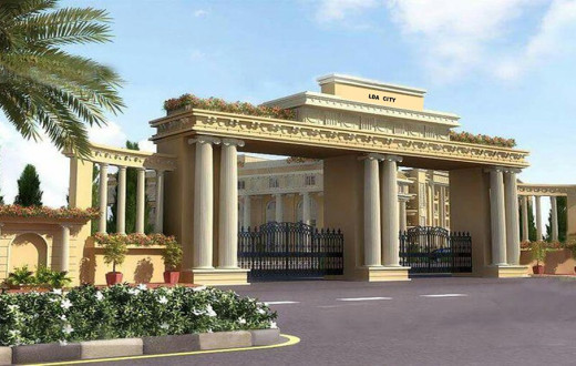 5 Marla Prime Location Plot for Sale